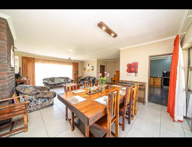 3 BEDROOM HOUSE FOR SALE IN PARKRAND